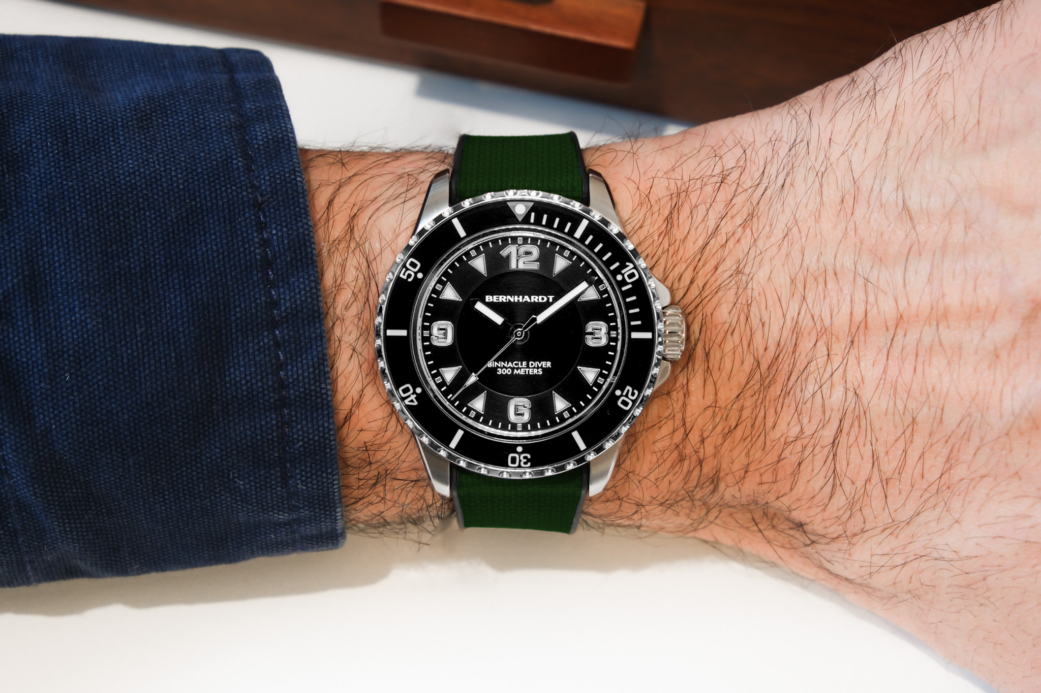 #add a strap (optional)_green fkm strap