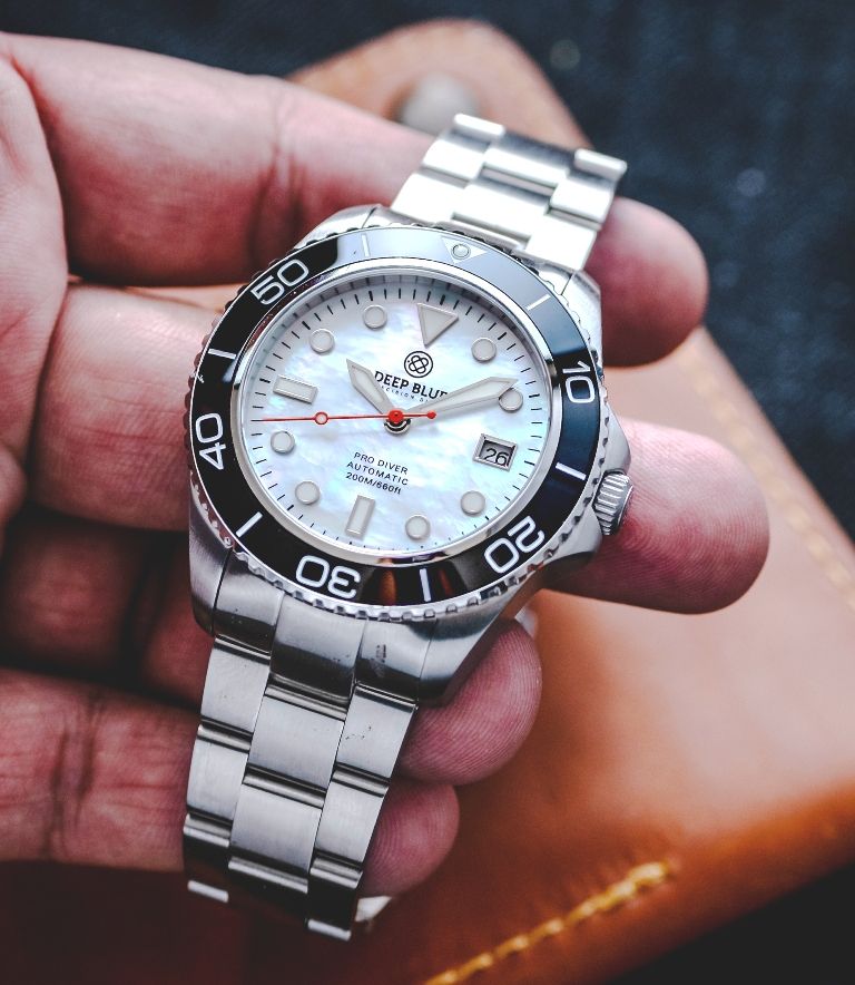Pro Diver 200 — White Mother-of-Pearl