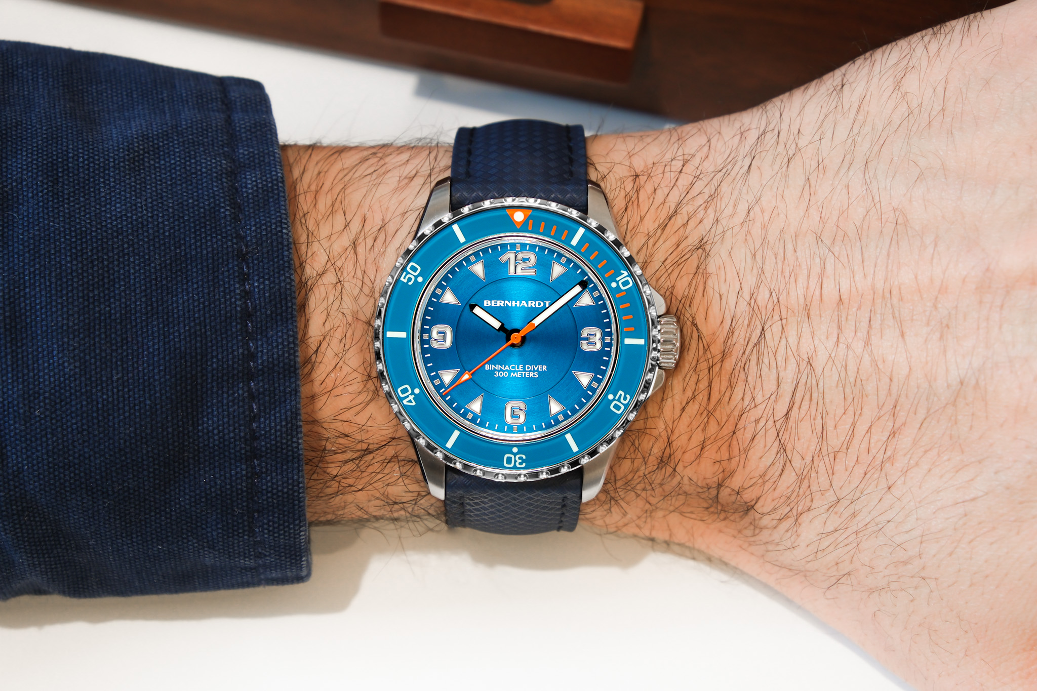 #add a strap (optional)_blue fkm no-loop deployant strap