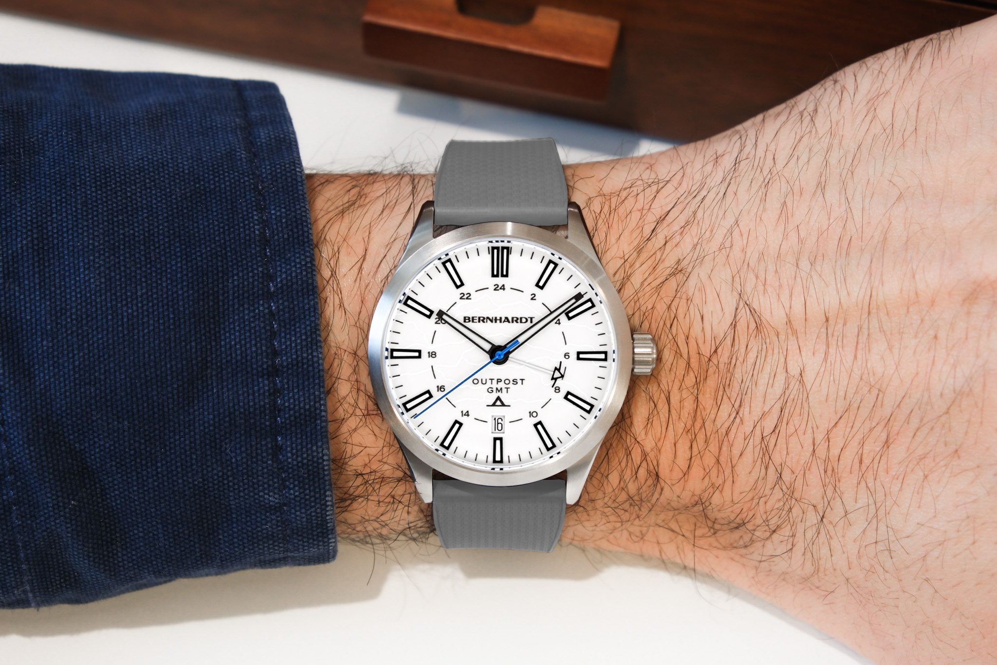 #select an extra strap_gray fkm butterfly strap