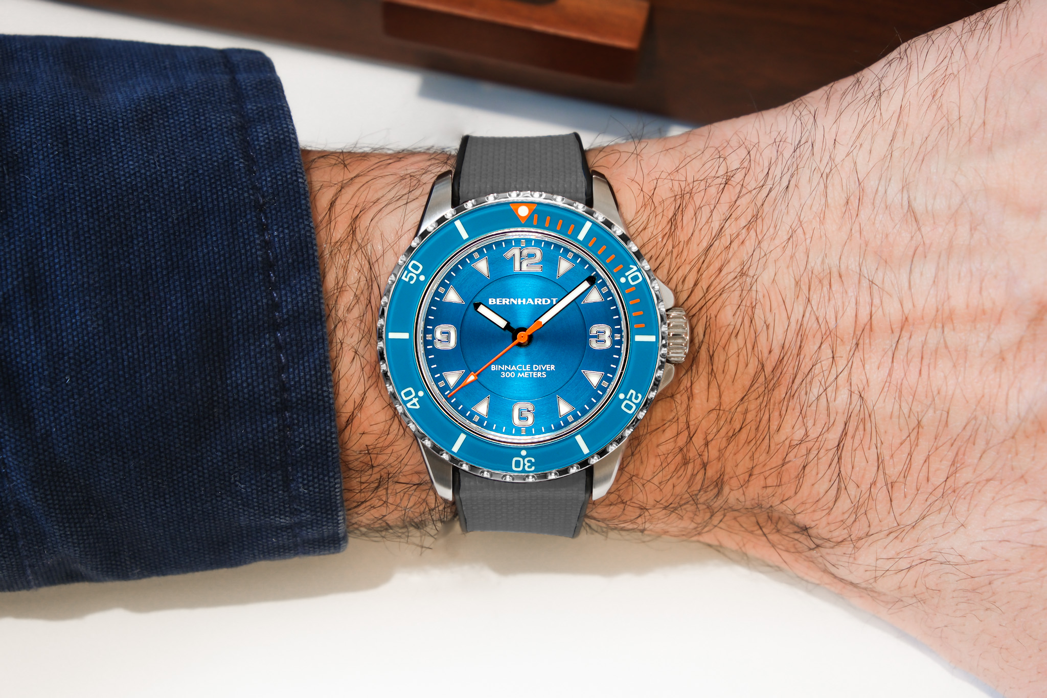 #add a strap (optional)_gray fkm strap